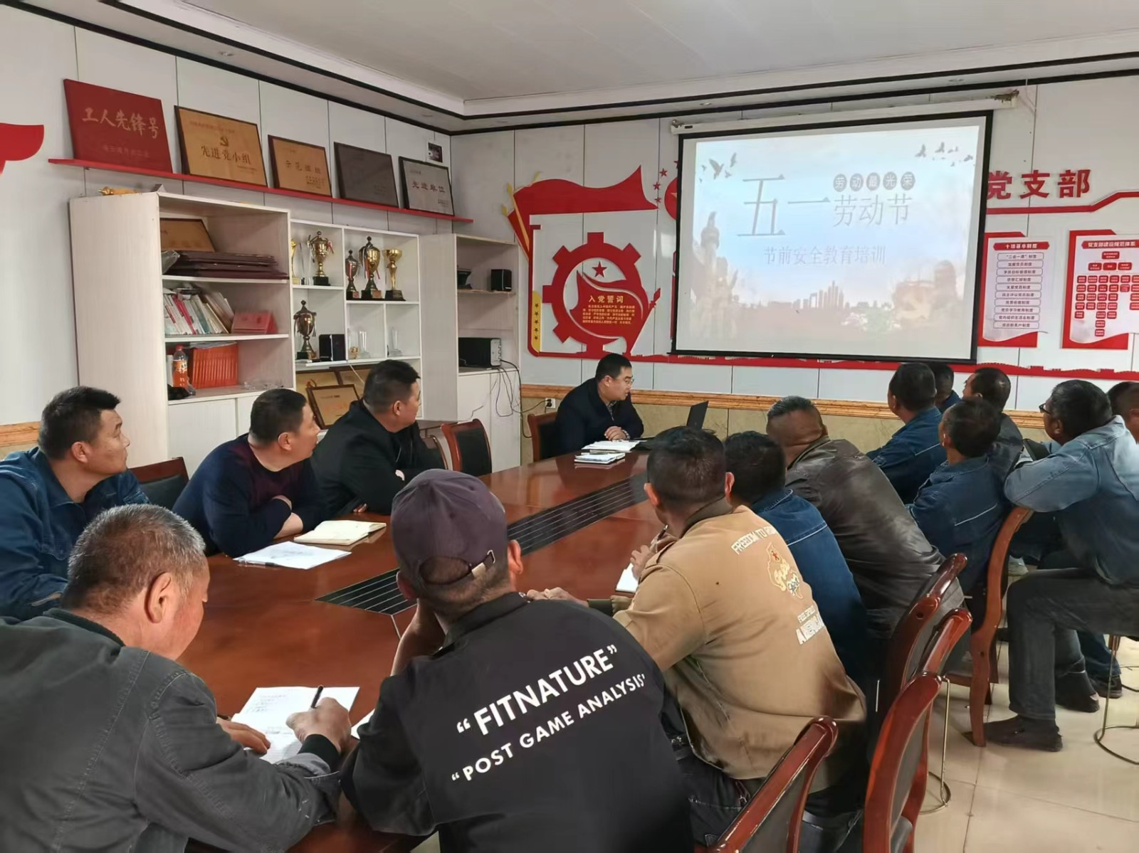 A256DA116C3788C3168621521644C4E5